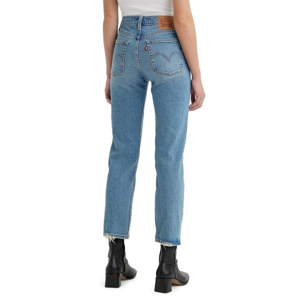 Sz 26 Levi’s® Premium Women's Light Blue Wedgie Straight Leg Jeans Raw Edge Hem - Picture 2 of 11